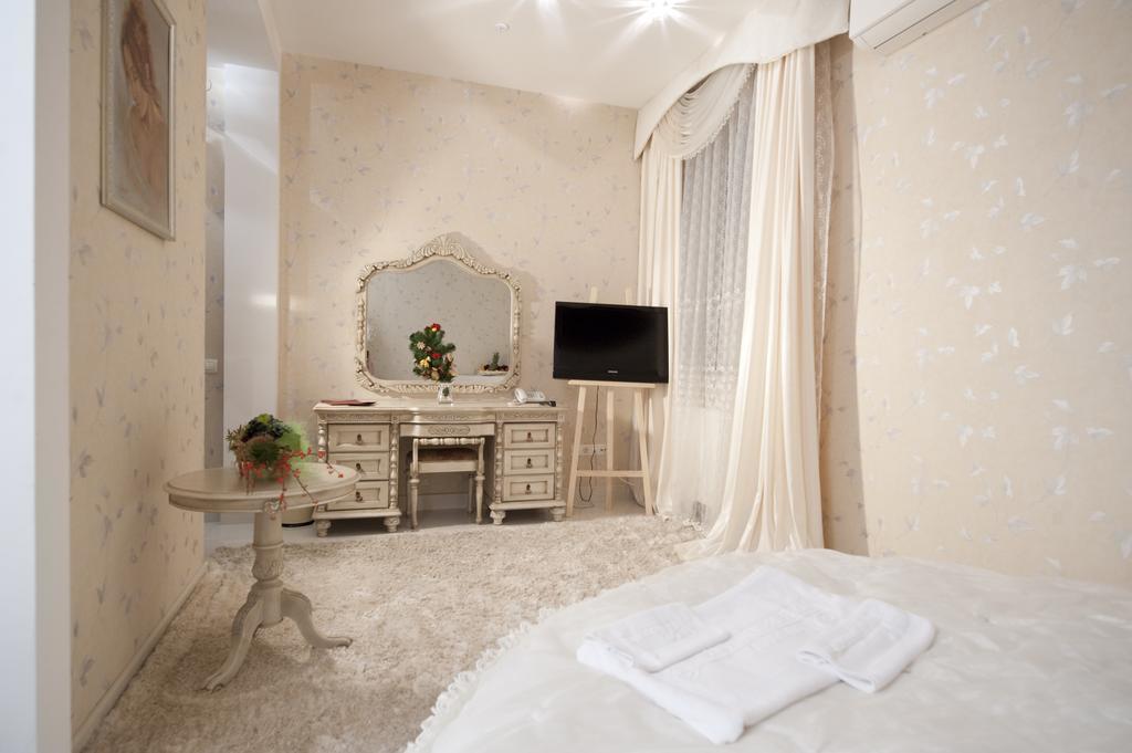 Deluxe Hotel Kupava Lviv Room photo